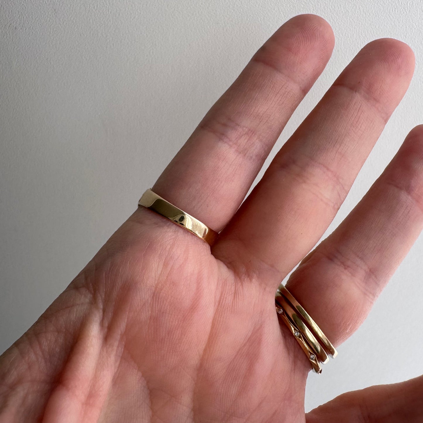 A N T I Q U E // starry trilogy / 9k and diamond edwardian era fancy wide tapered band / size 6