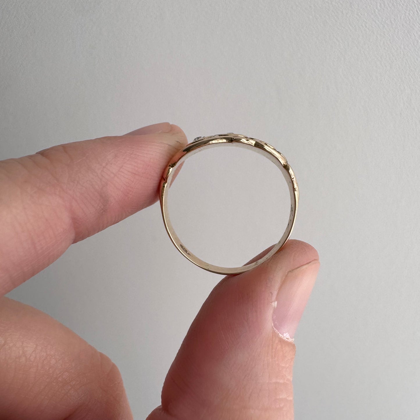 A N T I Q U E // starry trilogy / 9k and diamond edwardian era fancy wide tapered band / size 6