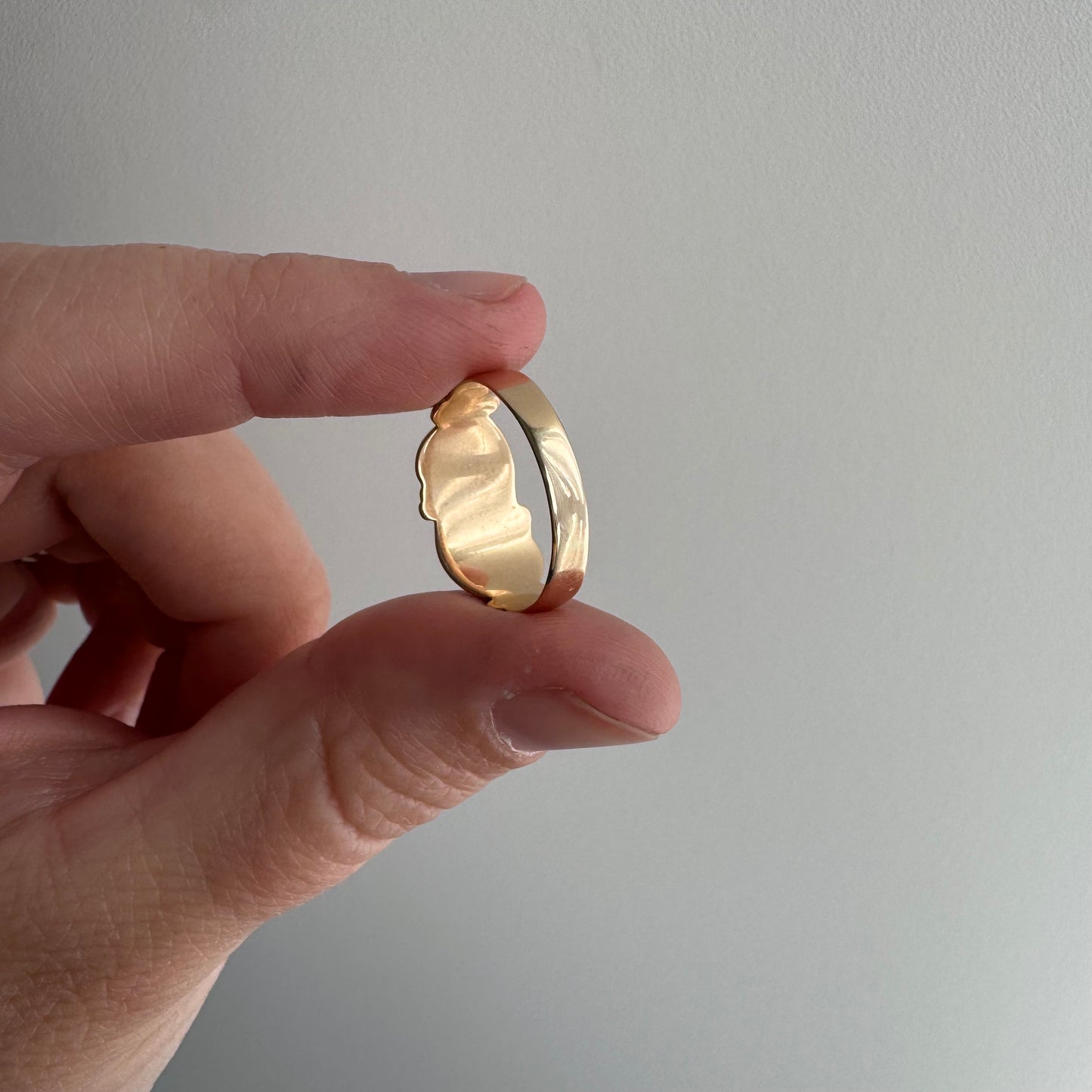 A N T I Q U E // starry trilogy / 9k and diamond edwardian era fancy wide tapered band / size 6