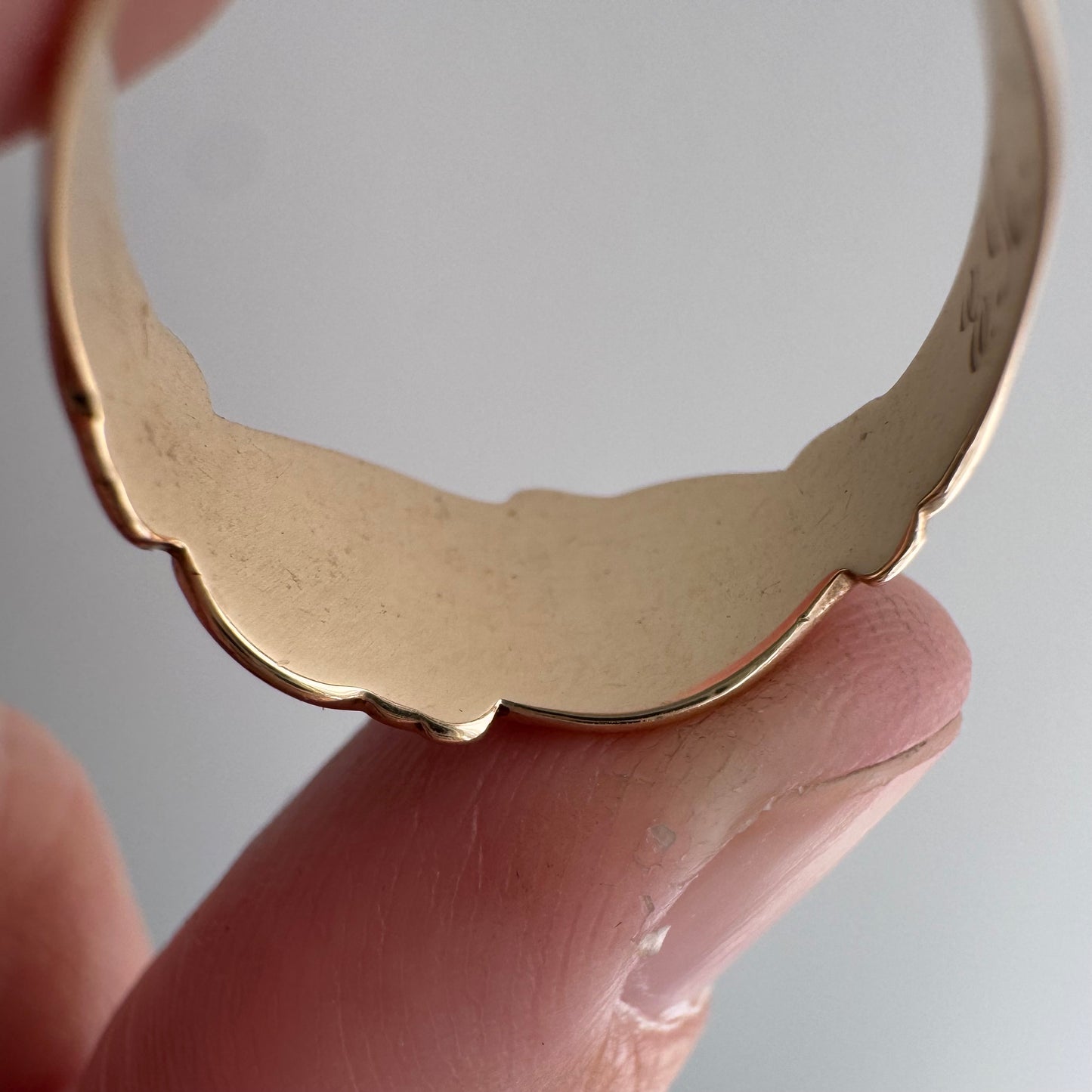 A N T I Q U E // starry trilogy / 9k and diamond edwardian era fancy wide tapered band / size 6