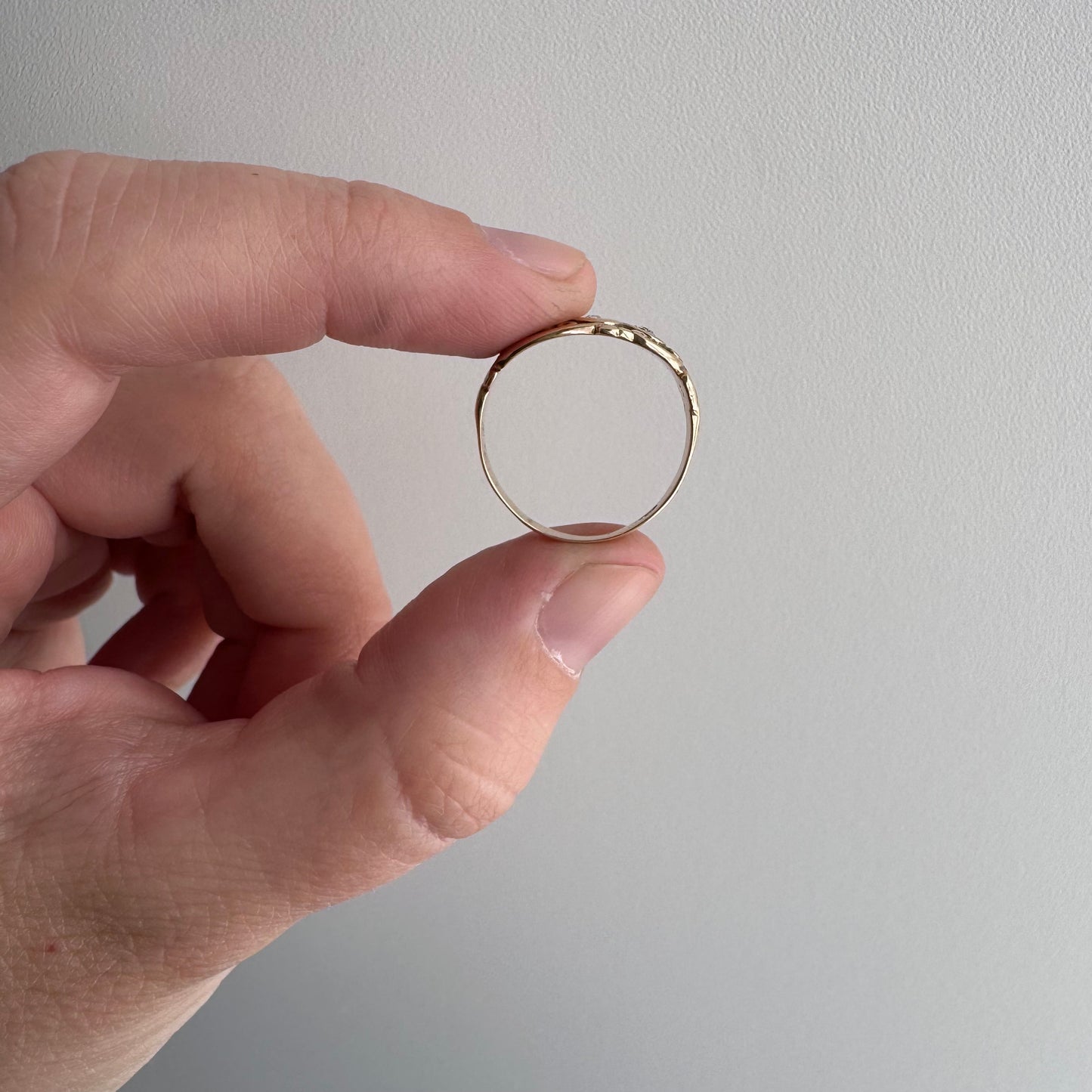 A N T I Q U E // starry trilogy / 9k and diamond edwardian era fancy wide tapered band / size 6