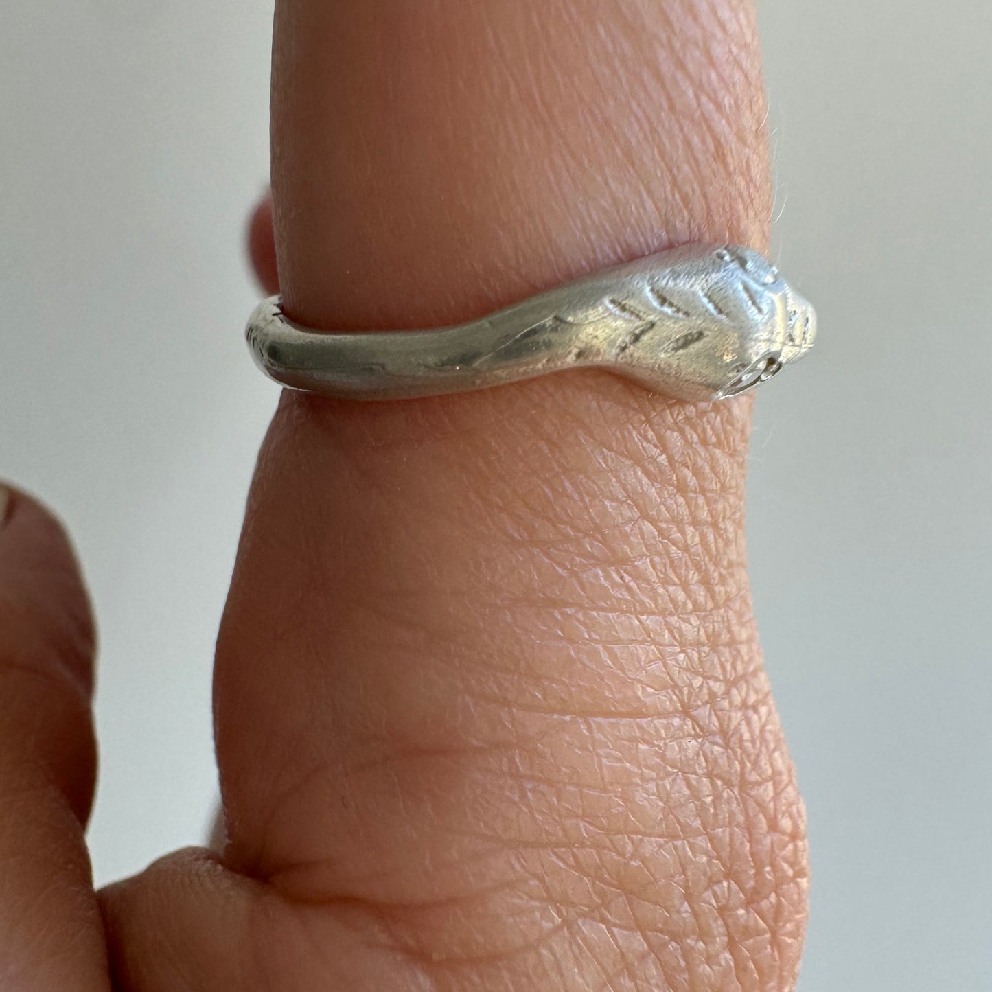 N E W // seeing double / sterling silver double headed snake stacking band / size 6.5-7