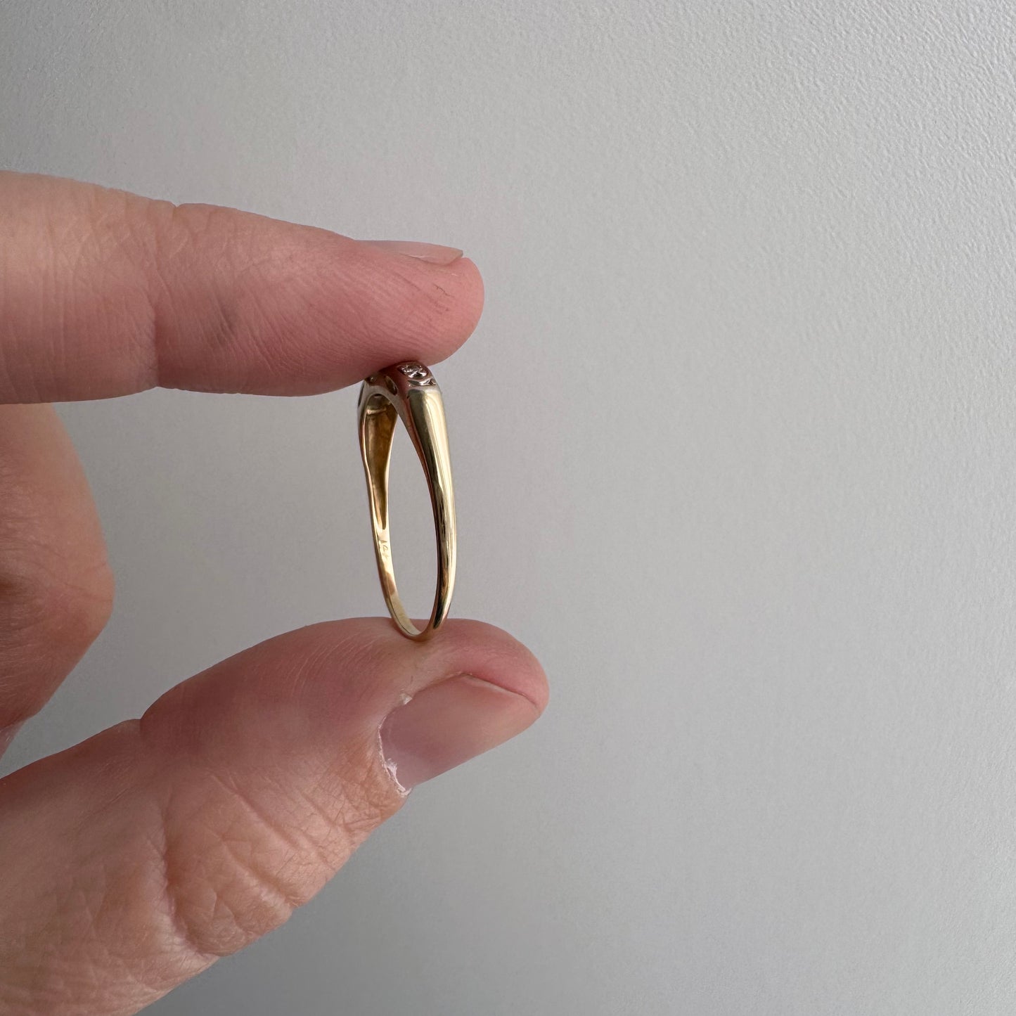 V I N T A G E // peculiar petals/ 14k yellow and white gold late art deco diamond band / size 6