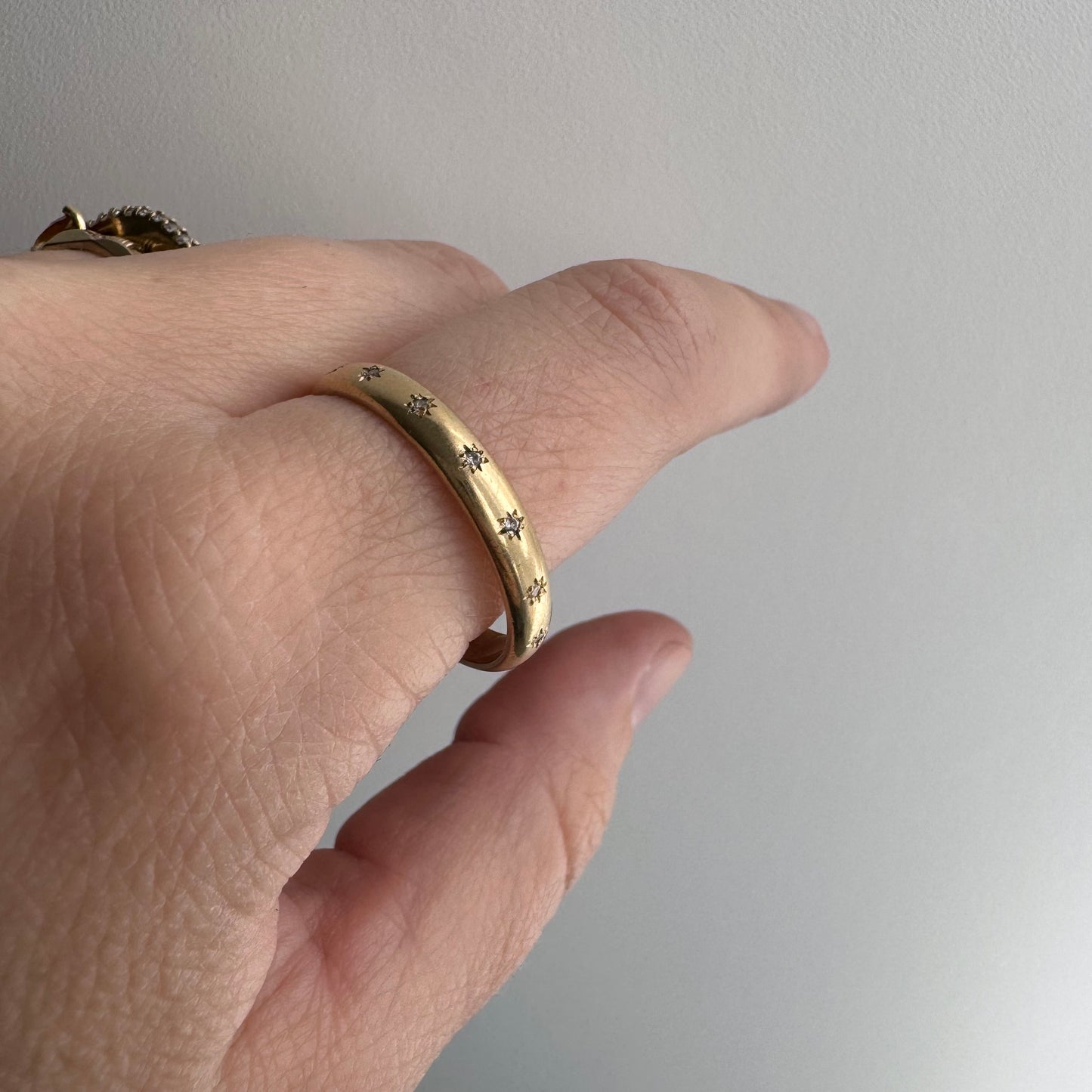 reimagined V I N T A G E // star story / 14k D-shaped 3.55mm band with seven new star-set diamonds / size 11