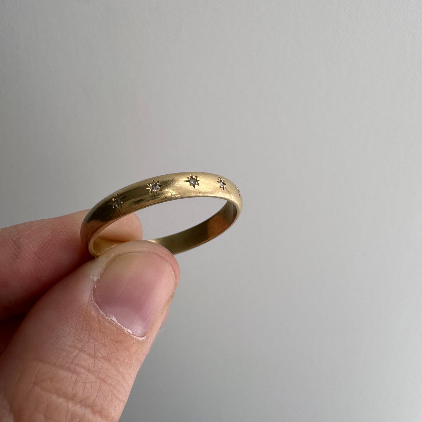 reimagined V I N T A G E // star story / 14k D-shaped 3.55mm band with seven new star-set diamonds / size 11