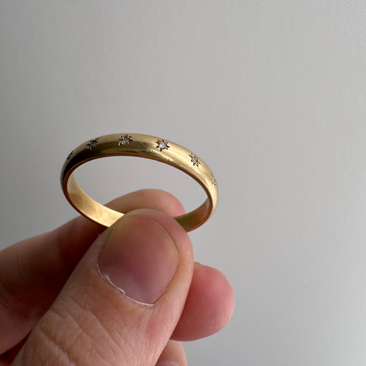 reimagined V I N T A G E // star story / 14k D-shaped 3.55mm band with seven new star-set diamonds / size 11