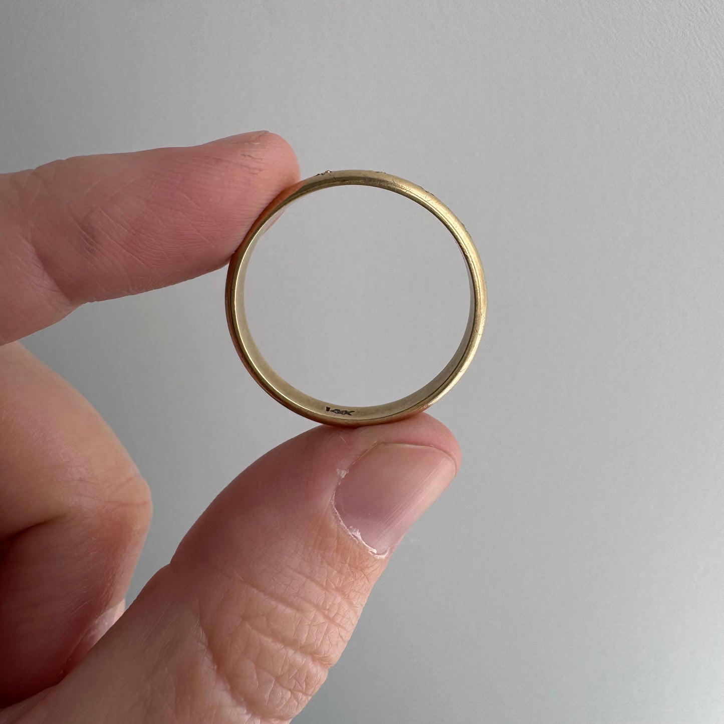 reimagined V I N T A G E // star story / 14k D-shaped 3.55mm band with seven new star-set diamonds / size 11