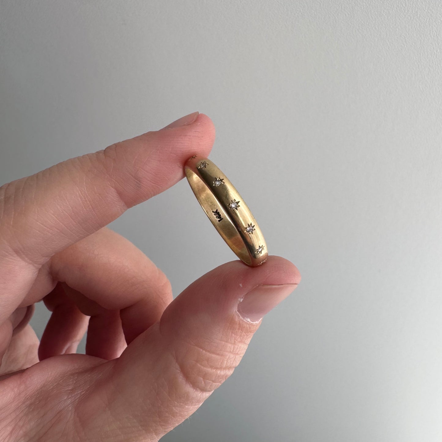 reimagined V I N T A G E // star story / 14k D-shaped 3.55mm band with seven new star-set diamonds / size 11