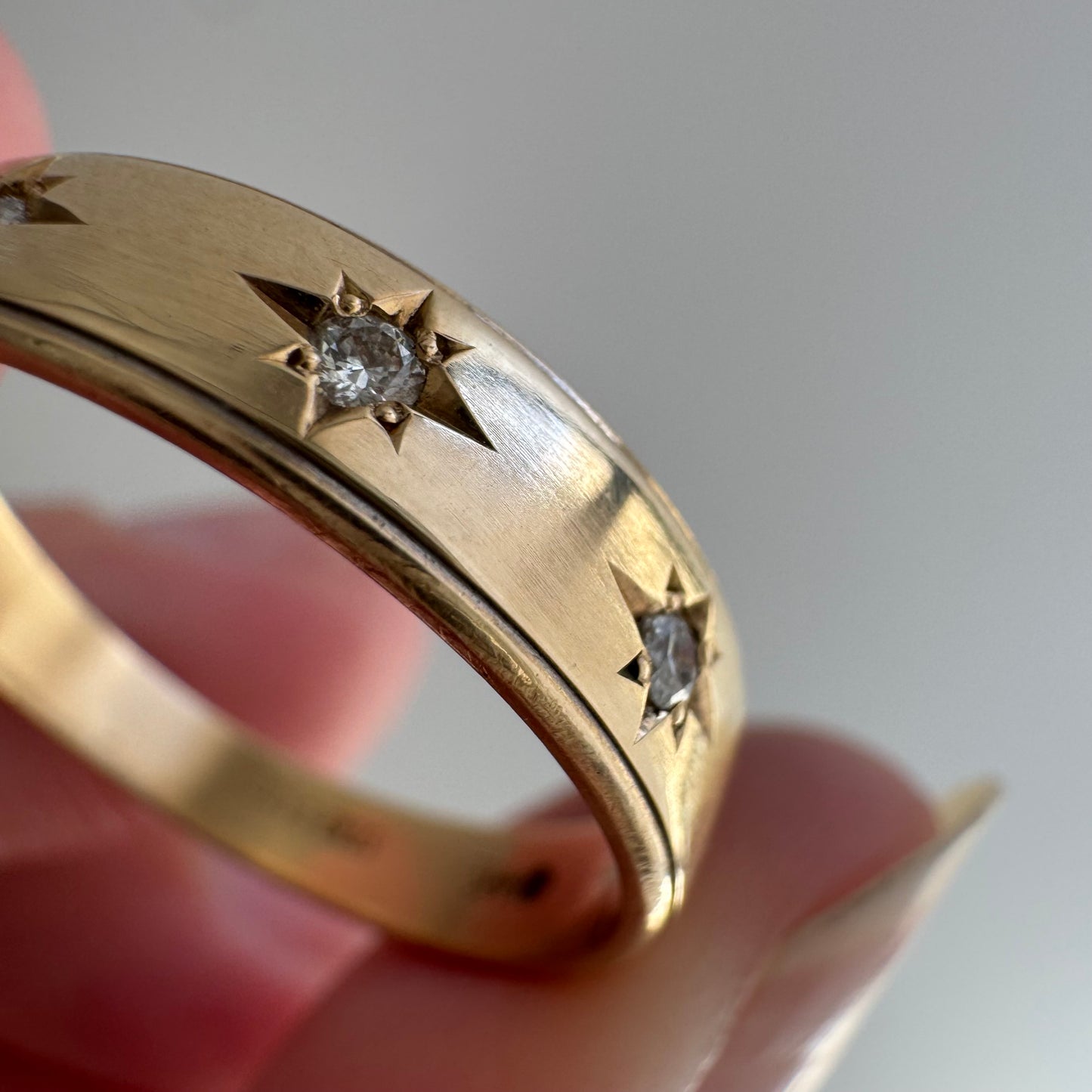 reimagined V I N T A G E // 14k yellow gold starburst trilogy band with diamonds / size 9.5 to 10