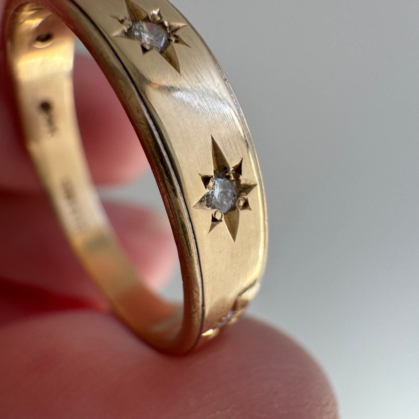 reimagined V I N T A G E // 14k yellow gold starburst trilogy band with diamonds / size 9.5 to 10