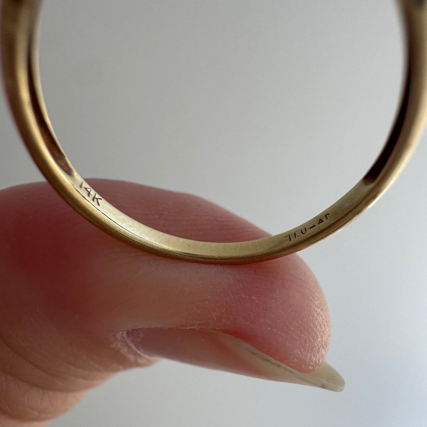 V I N T A G E // in the waves / 14k sapphire and diamond stacking band / size 5.75