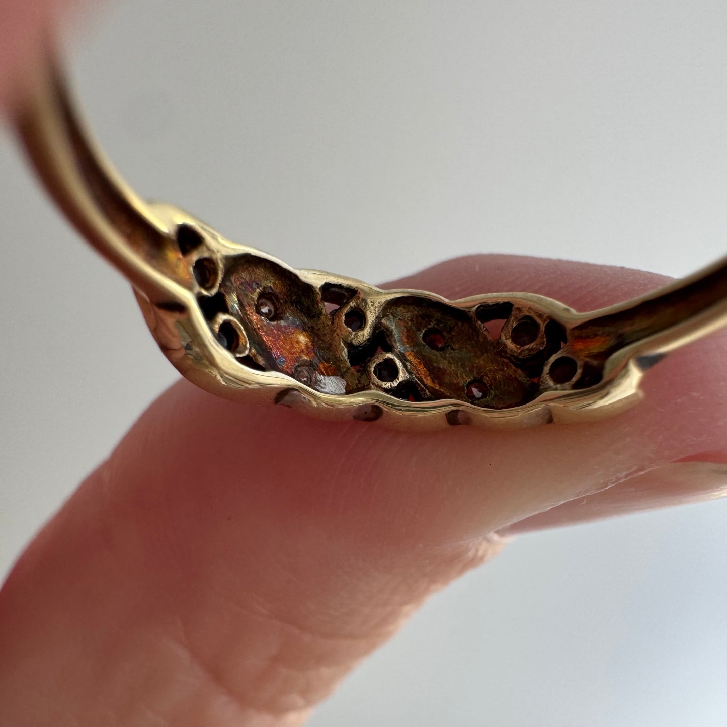 V I N T A G E // in the waves / 14k sapphire and diamond stacking band / size 5.75