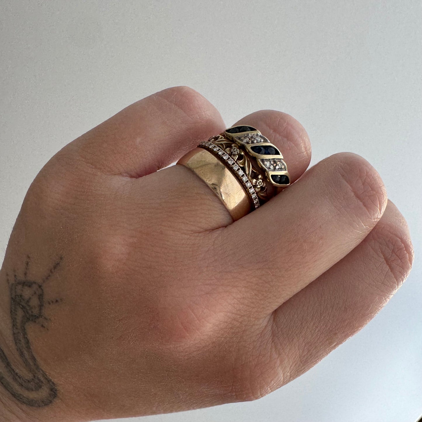 V I N T A G E // in the waves / 14k sapphire and diamond stacking band / size 5.75