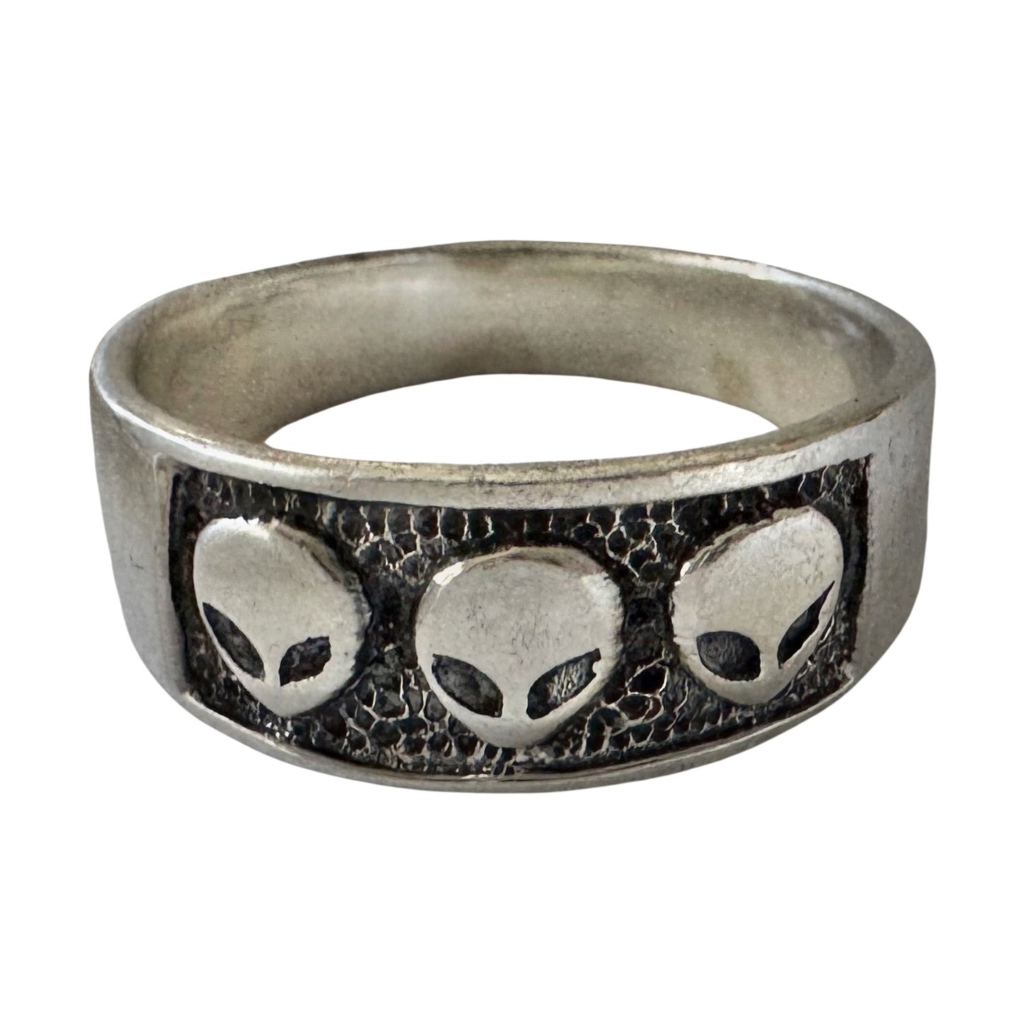 E S T A T E // new old stock bands / sterling silver alien trilogy tapered wide bands