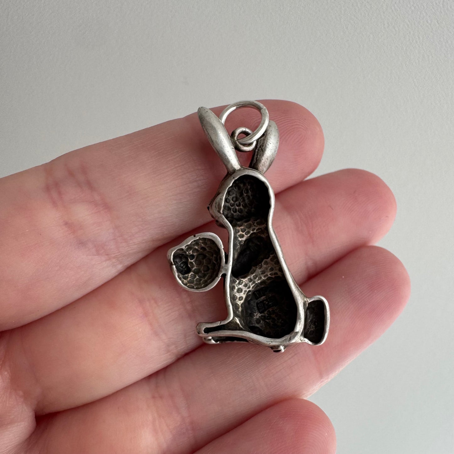 V I N T A G E // lucky rabbit / sterling silver seated bunny with an egg / a  pendant