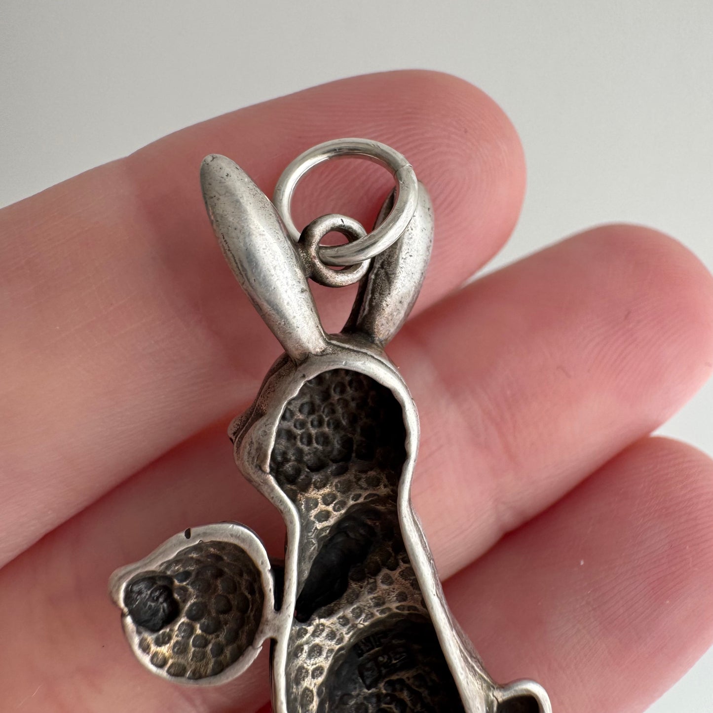 V I N T A G E // lucky rabbit / sterling silver seated bunny with an egg / a  pendant