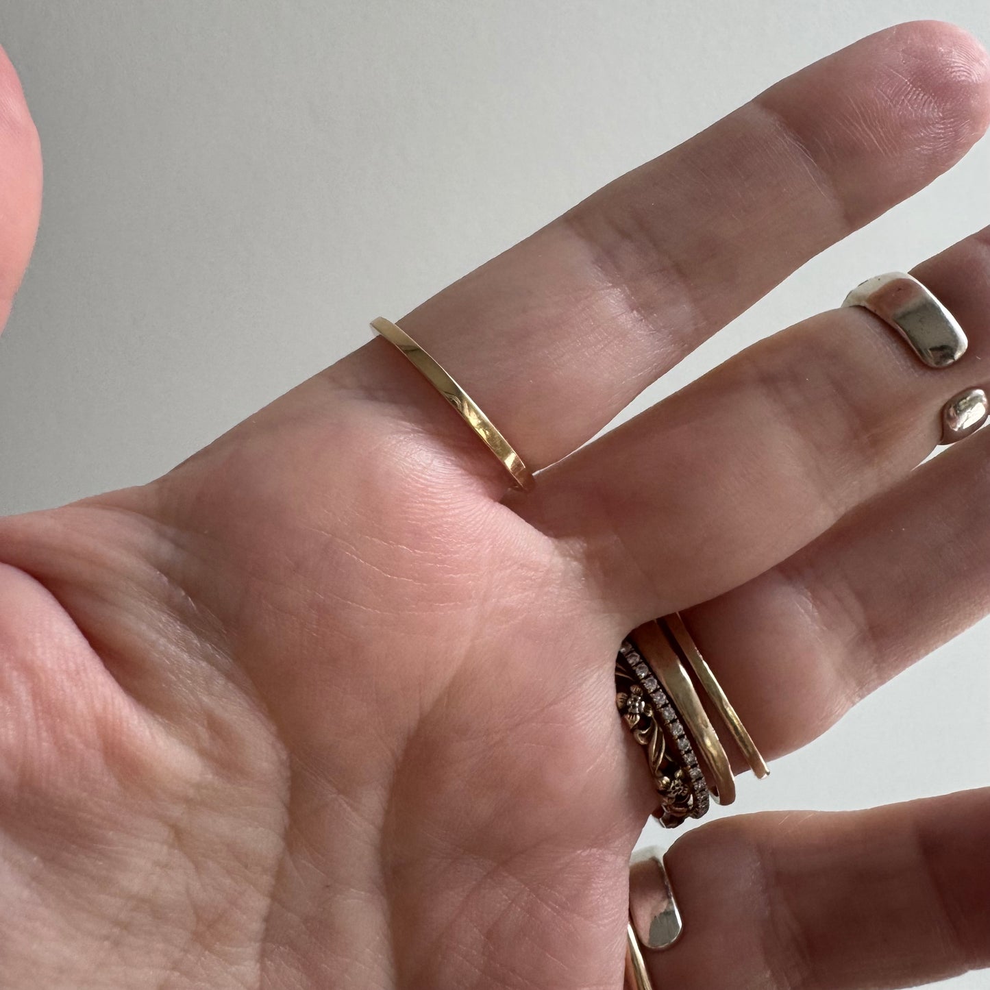 E S T A T E // sapphire timeline / 14k cluster band with sapphires and diamonds / size 6.75