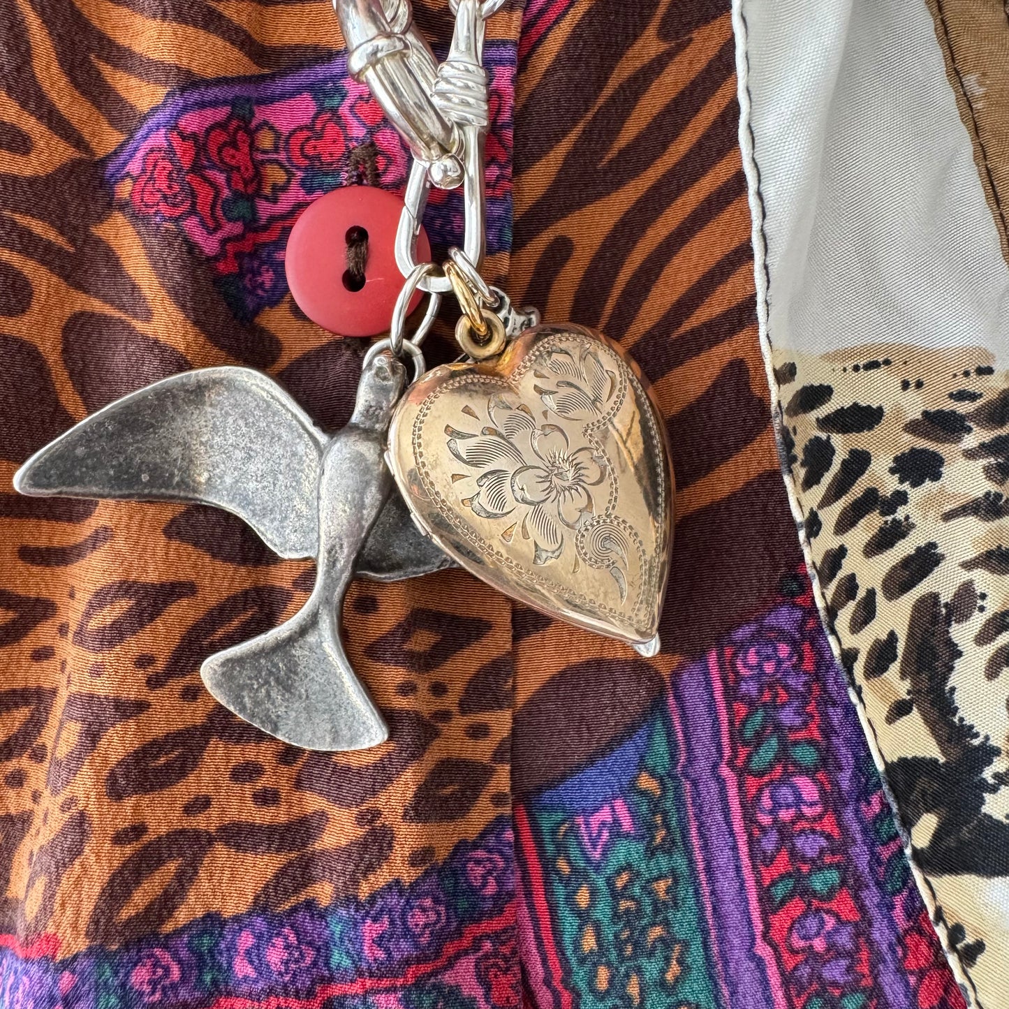 V I N T A G E // wing span / sterling silver fetish style bird / a large pendant
