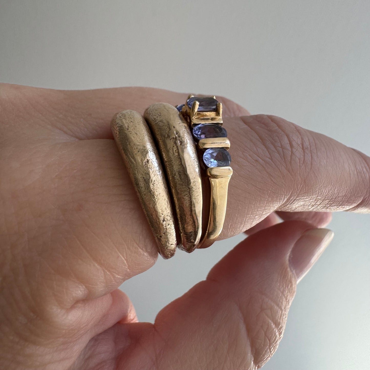 V I N T A G E // periwinkle row / 10k yellow gold and tanzanite half eternity band / size 8