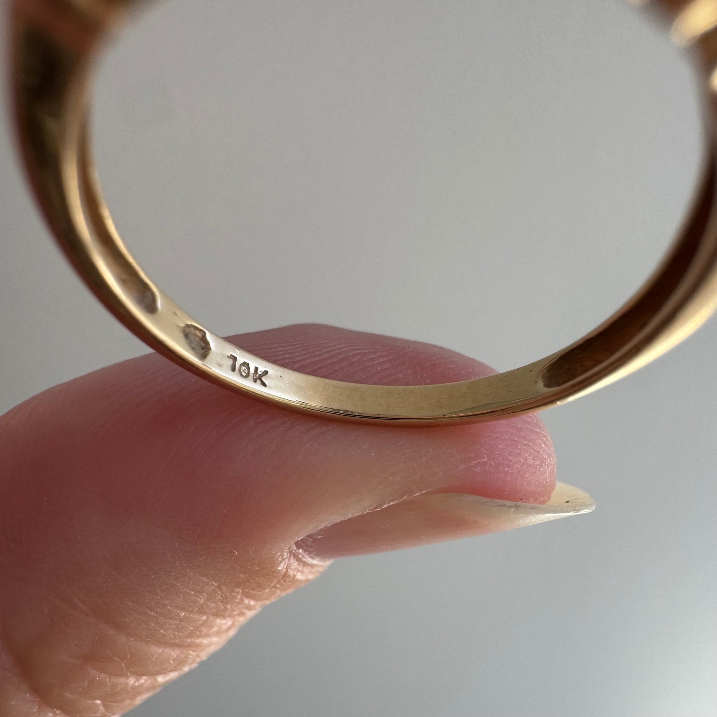 V I N T A G E // periwinkle row / 10k yellow gold and tanzanite half eternity band / size 8