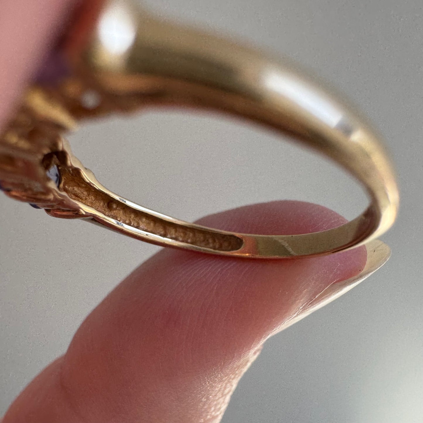 V I N T A G E // periwinkle row / 10k yellow gold and tanzanite half eternity band / size 8