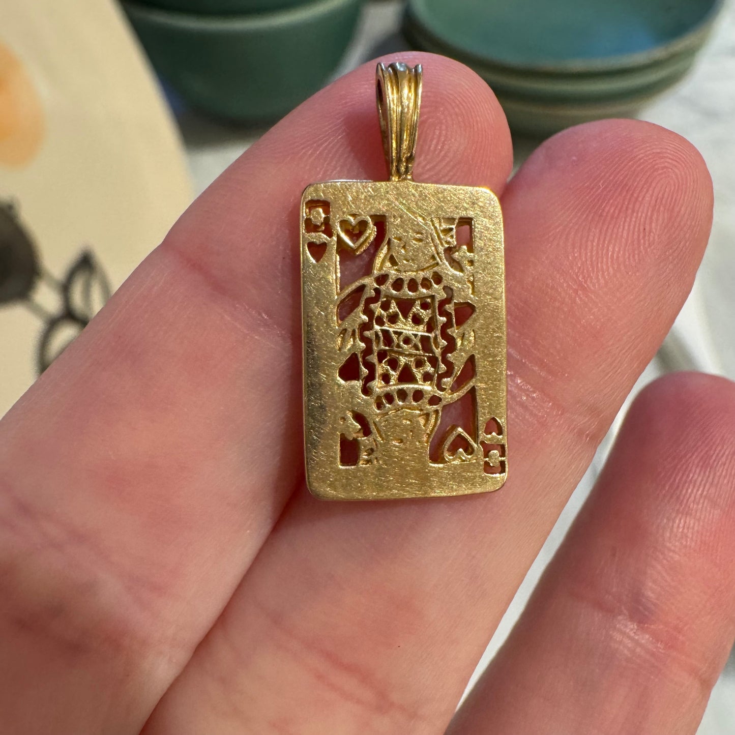 V I N T A G E // love matriarch / 14k queen of hearts playing card / a pendant