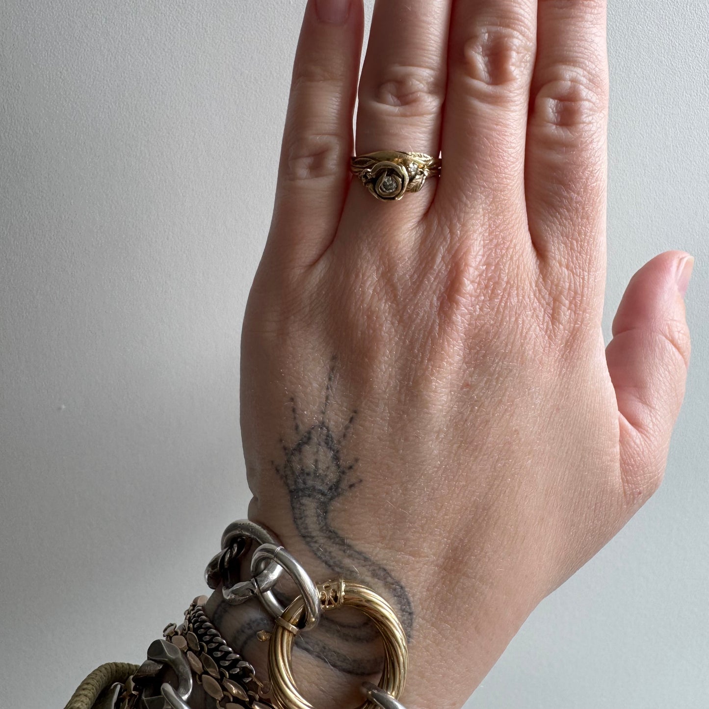 V I N T A G E // blooming love / 14k art nouveau inspired floral wedding set / size 5.25