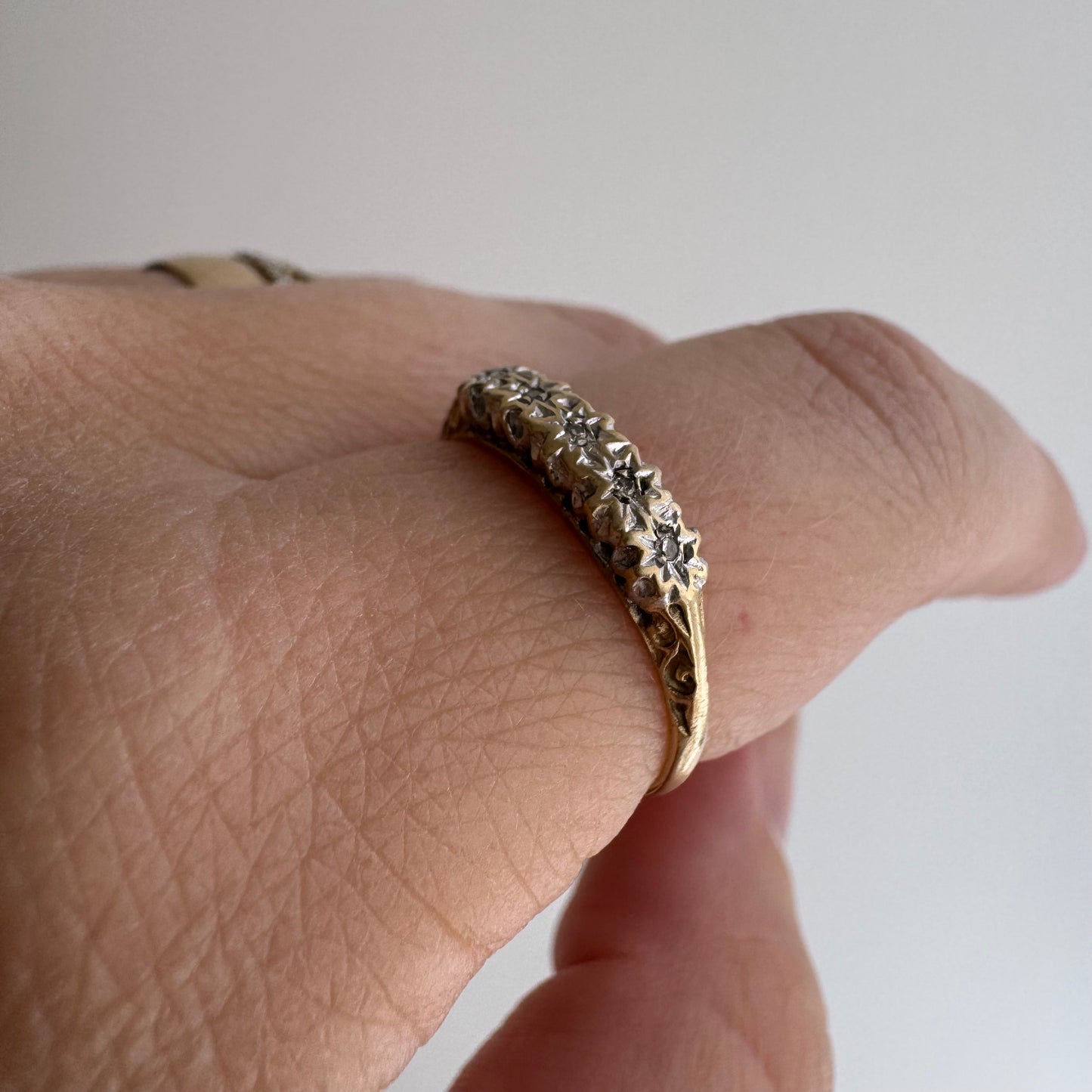 V I N T A G E // five stars / 9k and organic starburst diamond half eternity band / size 6+