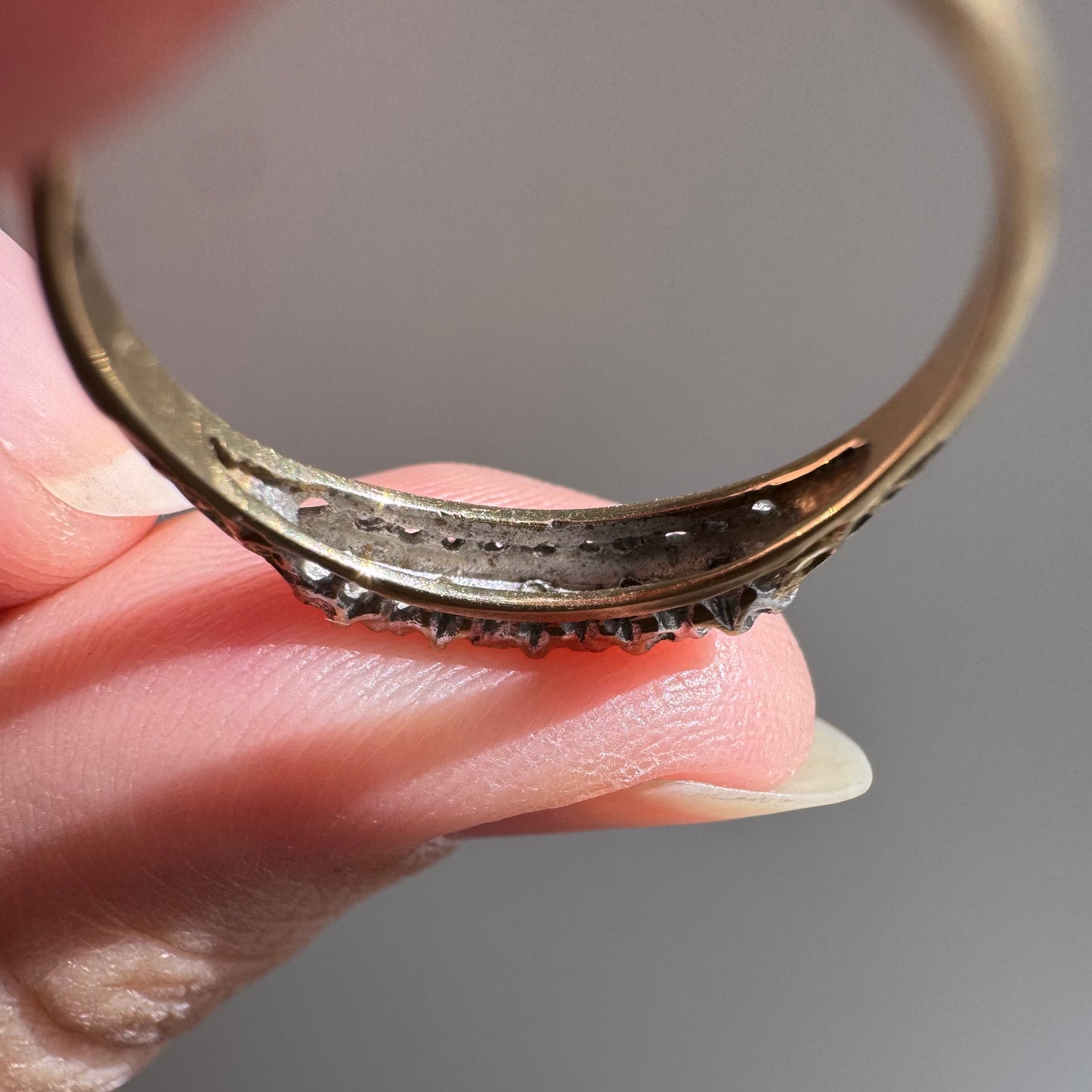 V I N T A G E // five stars / 9k and organic starburst diamond half eternity band / size 6+