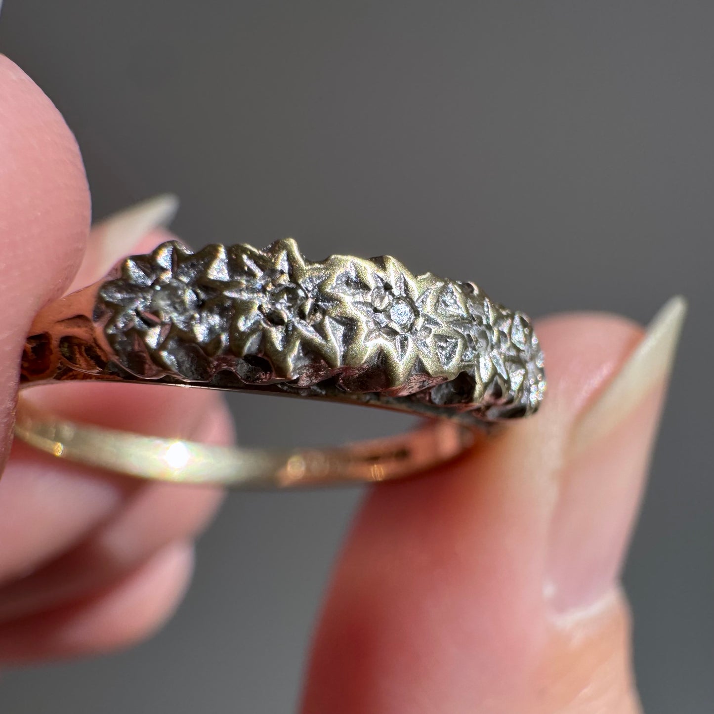 V I N T A G E // five stars / 9k and organic starburst diamond half eternity band / size 6+