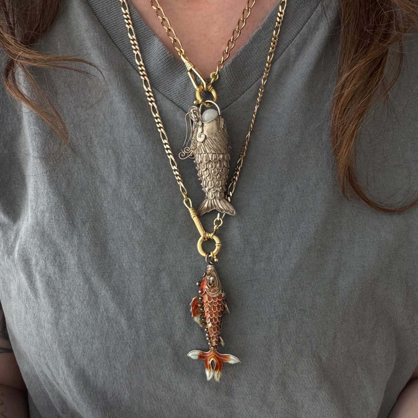 V I N T A G E // lucky catch / silver and enamel articulated fish  / a pendant