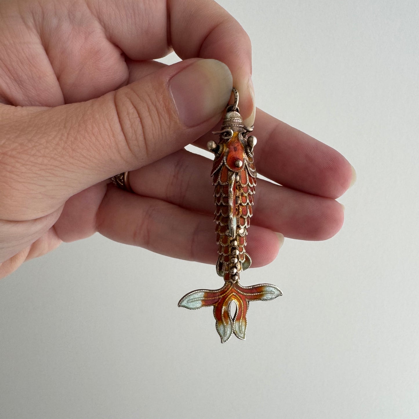 V I N T A G E // lucky catch / silver and enamel articulated fish  / a pendant