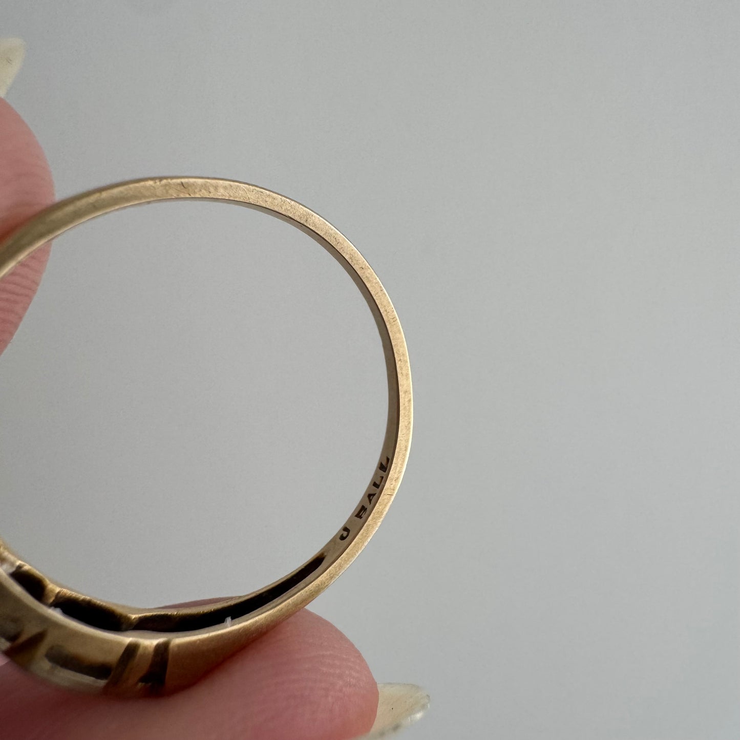 V I N T A G E // floral wave / 14k yellow and white gold embossed band / size 6