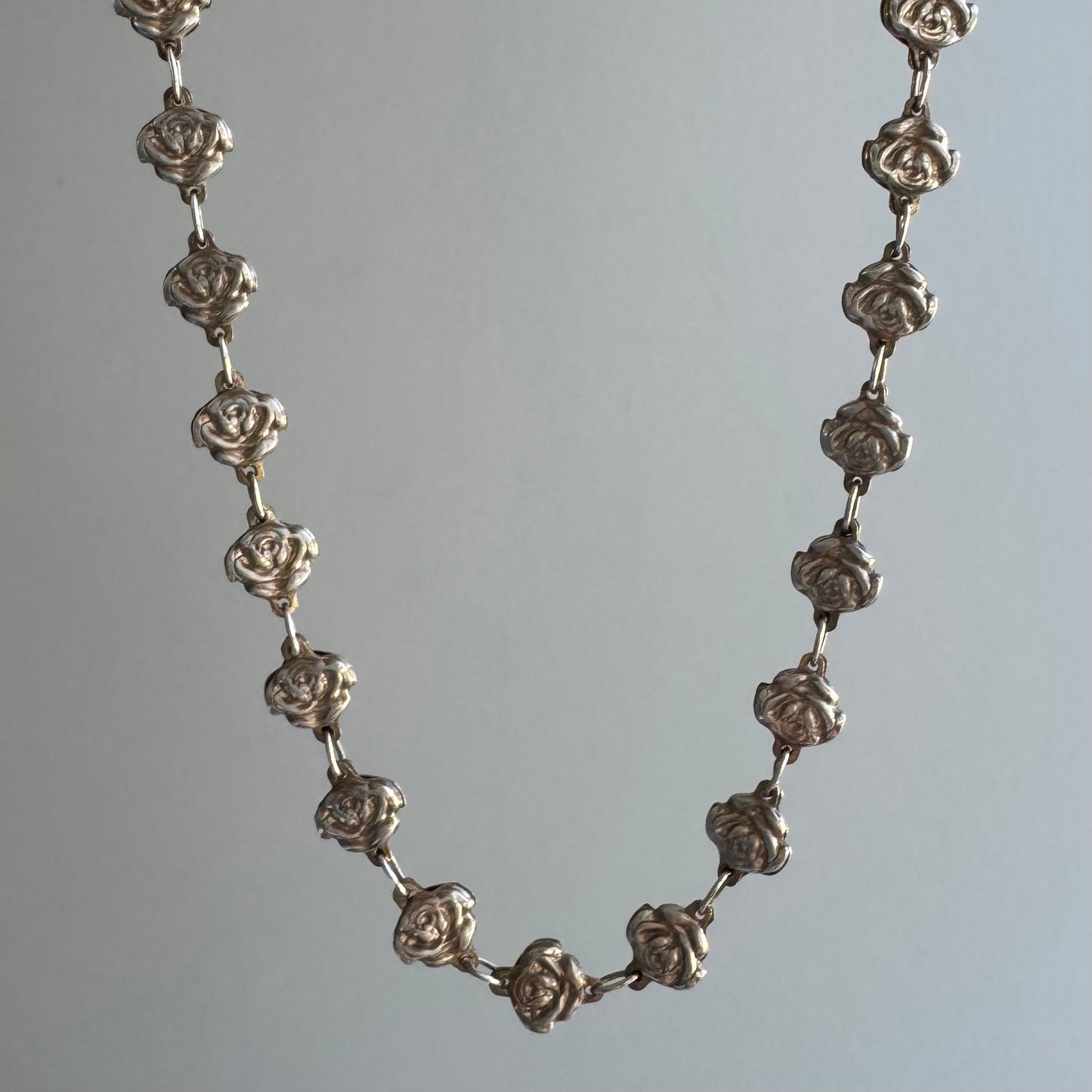 V I N T A G E // coming up rosy / sterling silver rose link chain necklace / 17.5", 13g