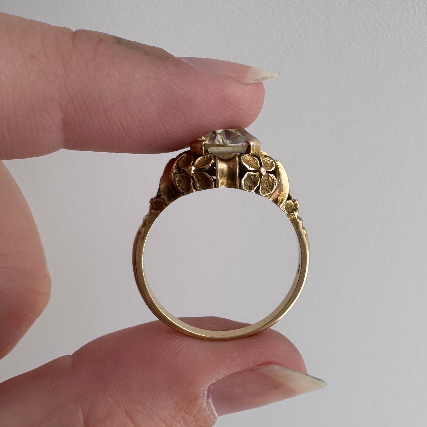 V I N T A G E // nouveau blooms / 14k 1930s floral solitaire mounting with green quartz / size 8