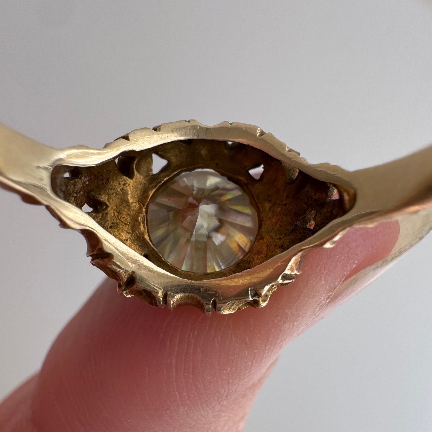 V I N T A G E // nouveau blooms / 14k 1930s floral solitaire mounting with green quartz / size 8