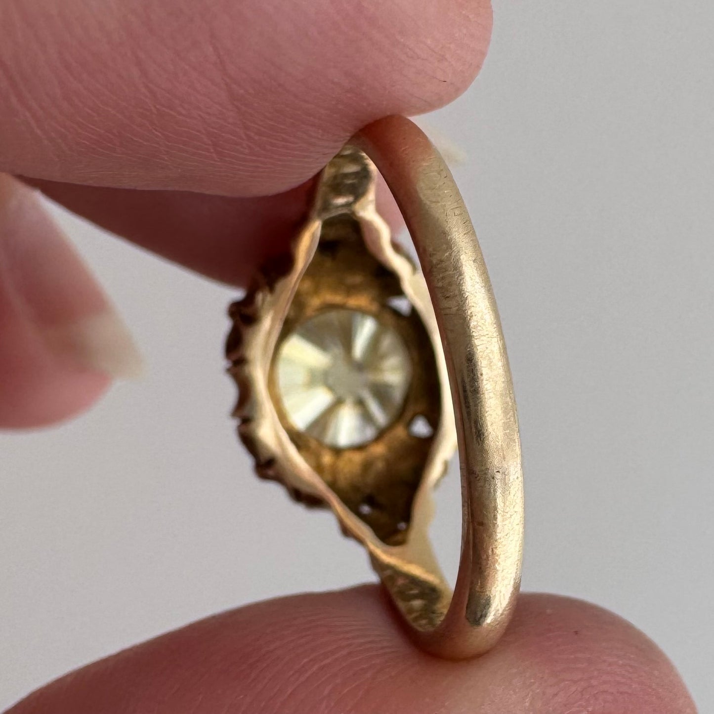 V I N T A G E // nouveau blooms / 14k 1930s floral solitaire mounting with green quartz / size 8