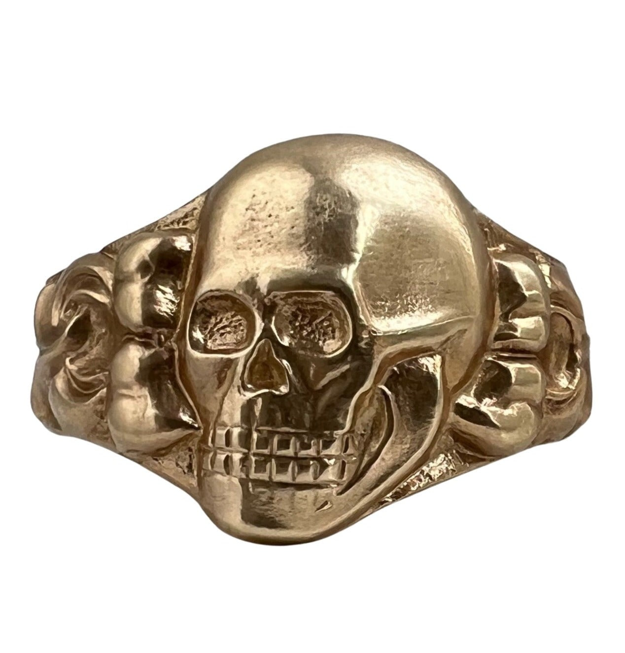 P R E - L O V E D // memento mori grin / 14k yellow gold skull ring / size 6