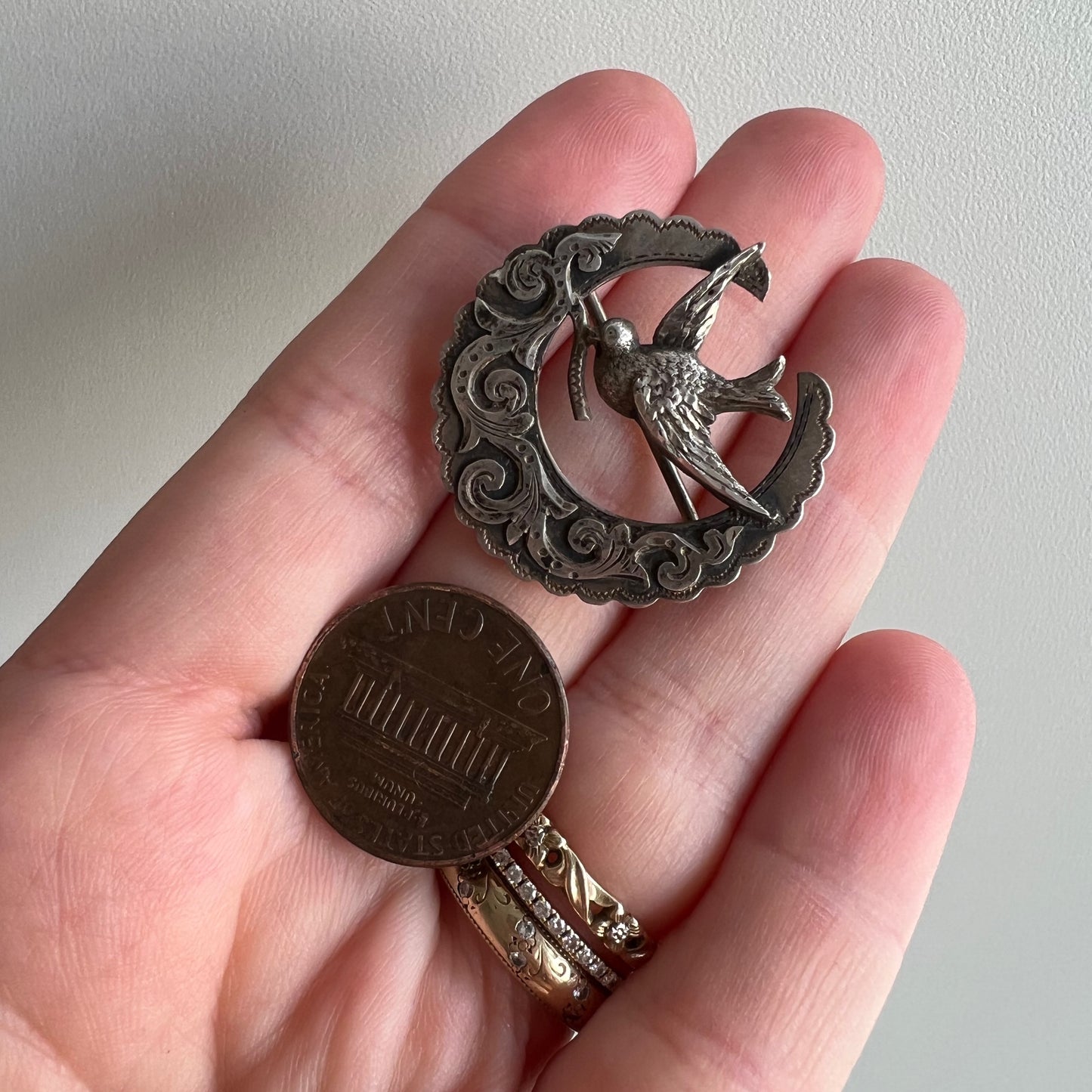 V I N T A G E // aesthetic era early bird / sterling silver Victorian moon and swallow / a pin or brooch