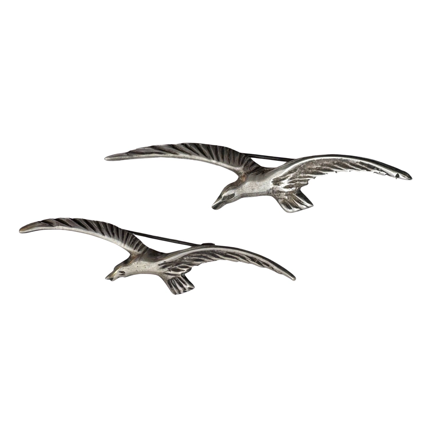 V I N T A G E // feathered friends / almost pair of birds in flight / brooches