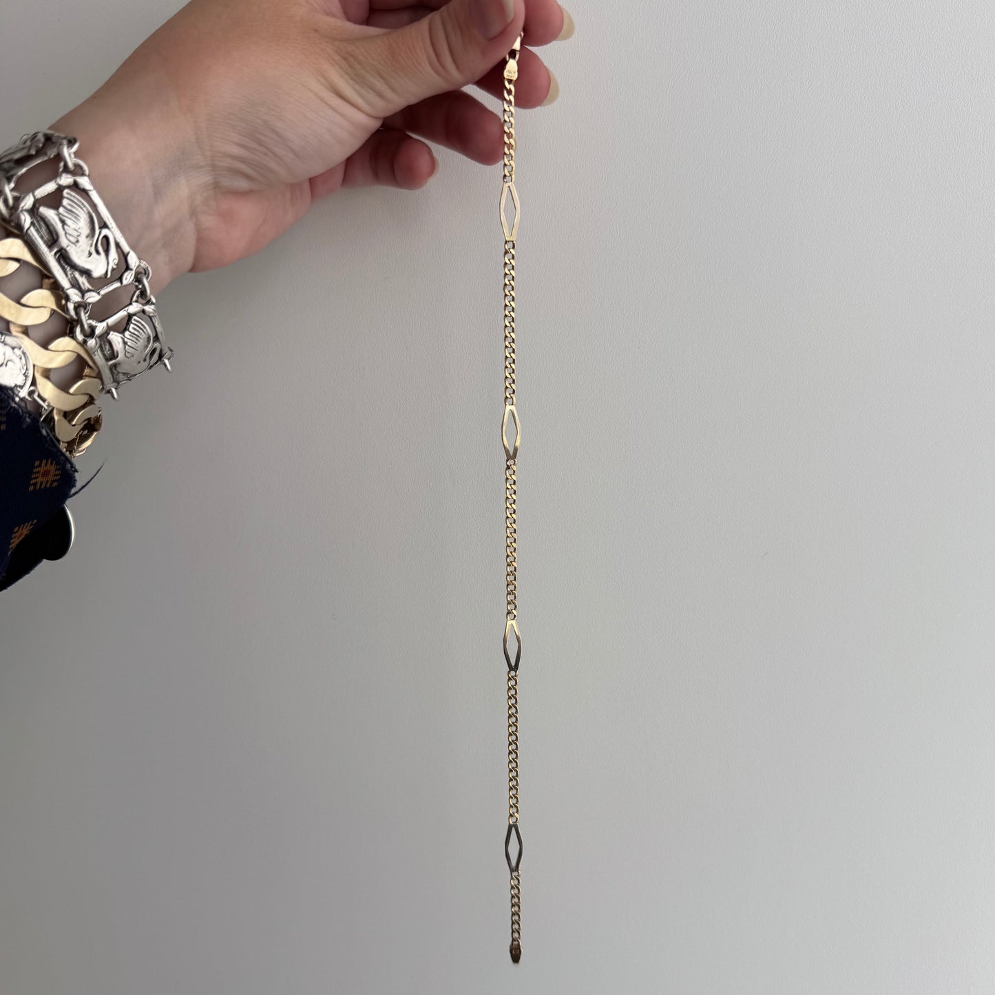 V I N T A G E // sassy curb / 14k yellow gold flat curb link with diamond shape stations / bracelet or anklet / just over 9.5", 6.6g