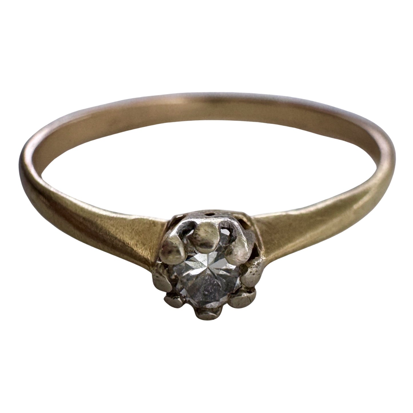 V I N T A G E // pinky twinkle / 14k and diamond solitaire ring / size 3.5