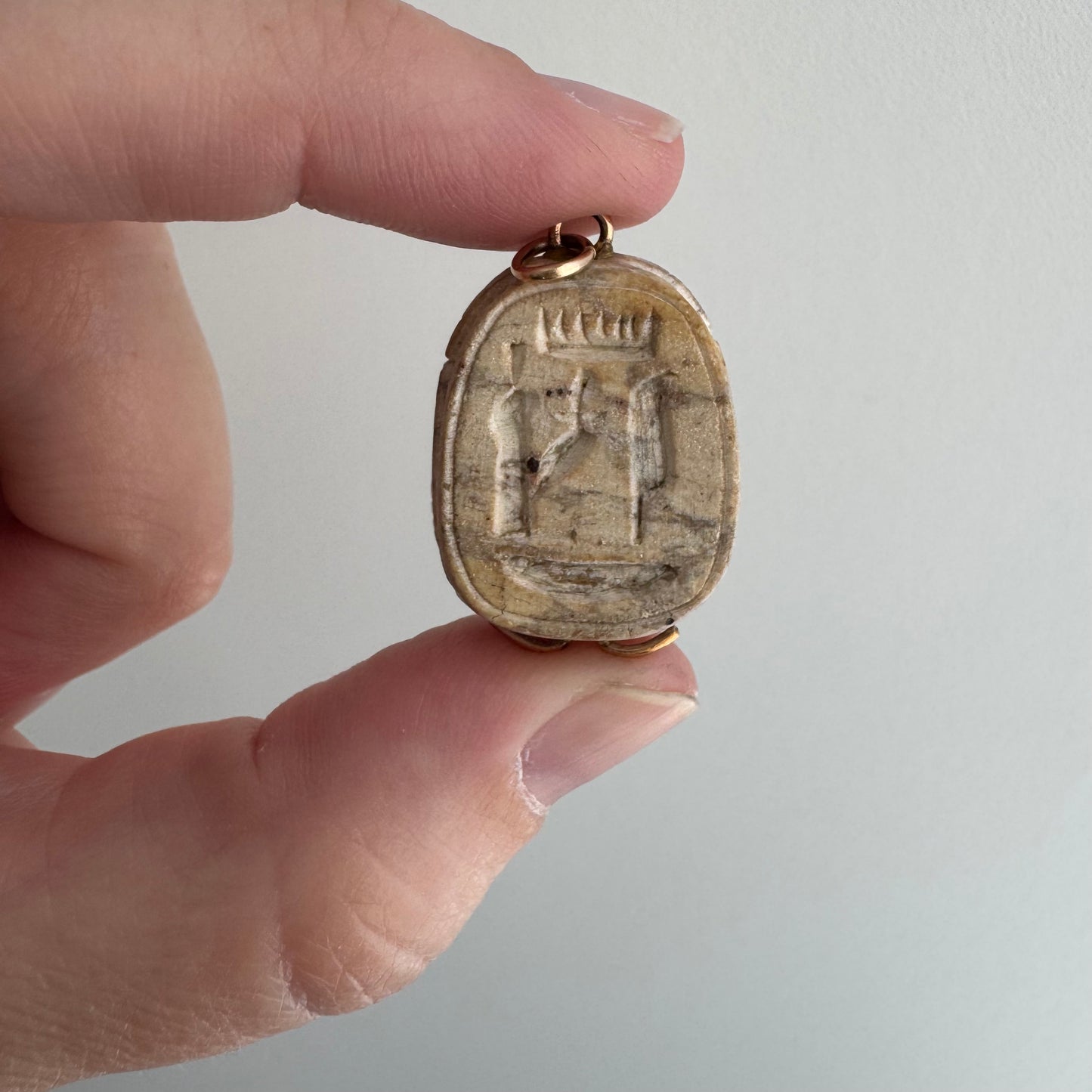 V I N T A G E // dynamic beetle / 14k and carved faience or stone scarab with maybe Horus carving / a pendant