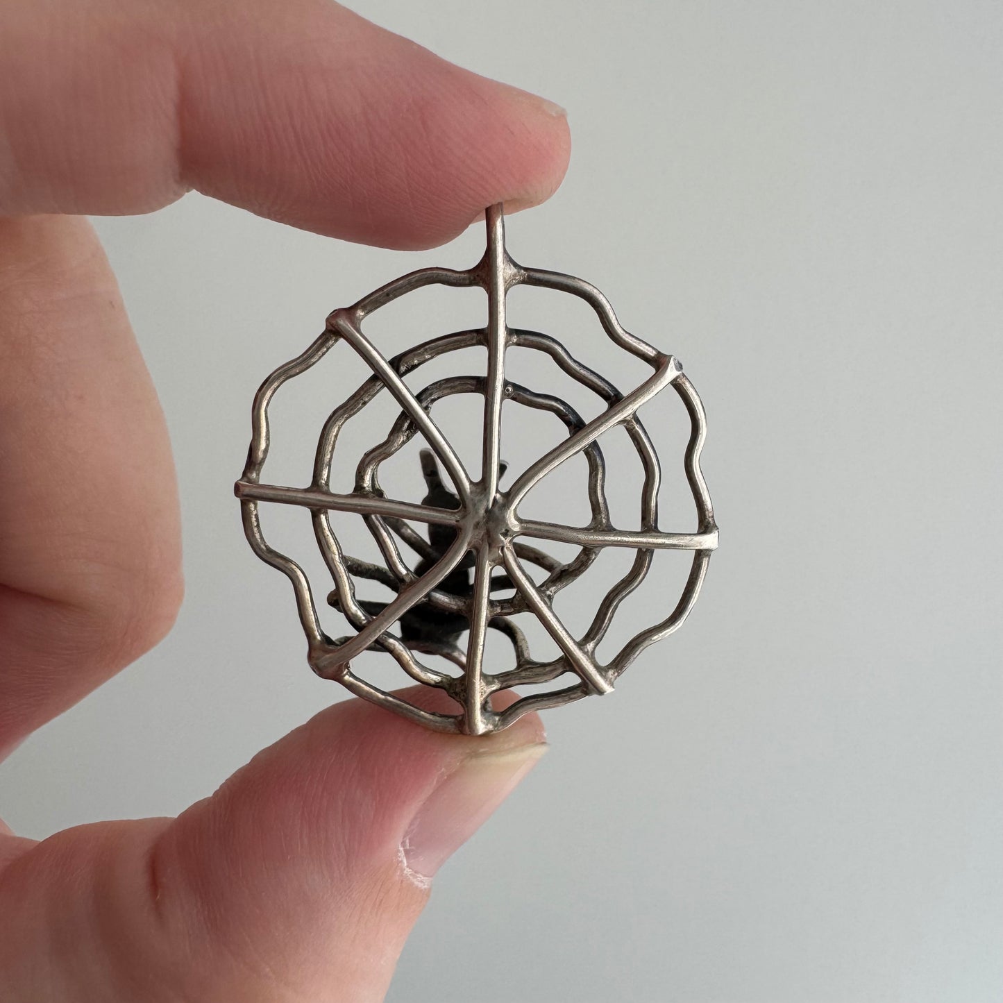 V I N T A G E // web weaver / sterling silver turquoise back spider on her web / a pendant