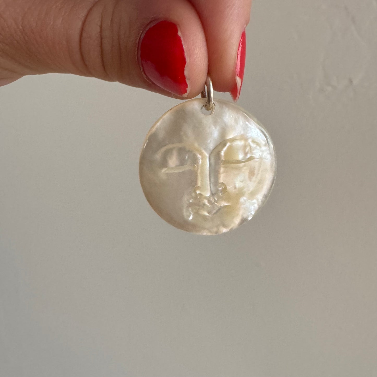 V I N T A G E // 1970s moon / carved mother of pearl moon / a pendant