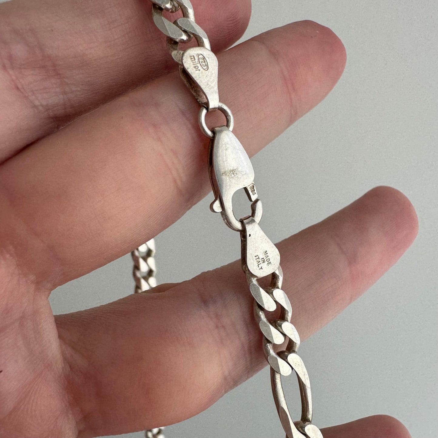 V I N T A G E // bezeled stations / Italy sterling silver figaro chain with topaz stations / 24", 31g