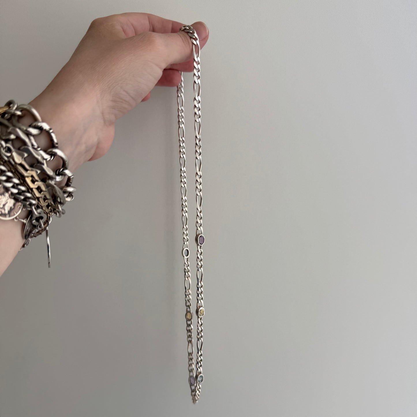 V I N T A G E // bezeled stations / Italy sterling silver figaro chain with topaz stations / 24", 31g