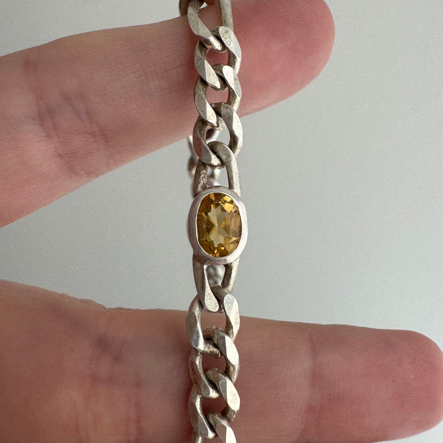 V I N T A G E // bezeled stations / Italy sterling silver figaro chain with topaz stations / 24", 31g