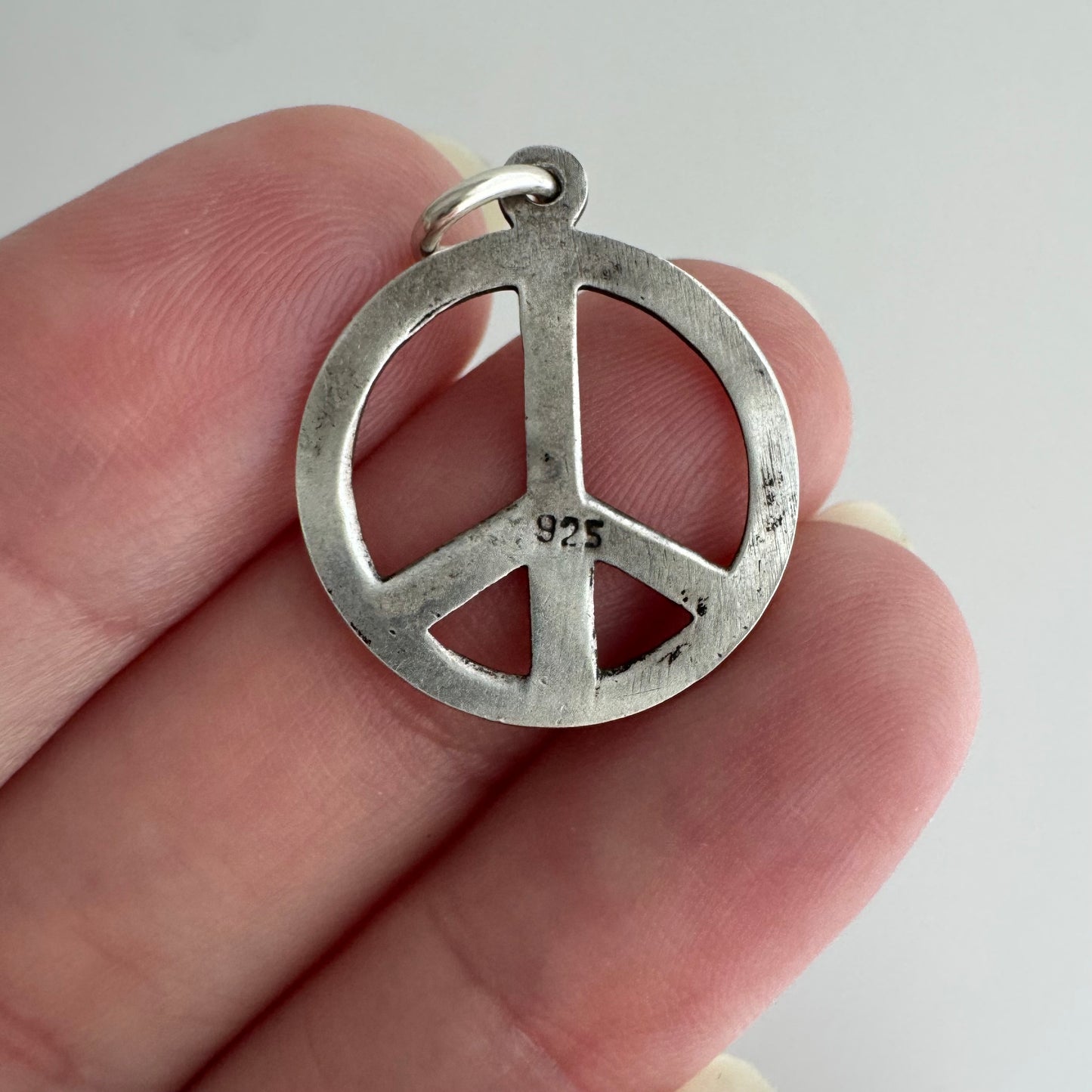 V I N T A G E // battered peace / sterling silver peace sign / a pendant