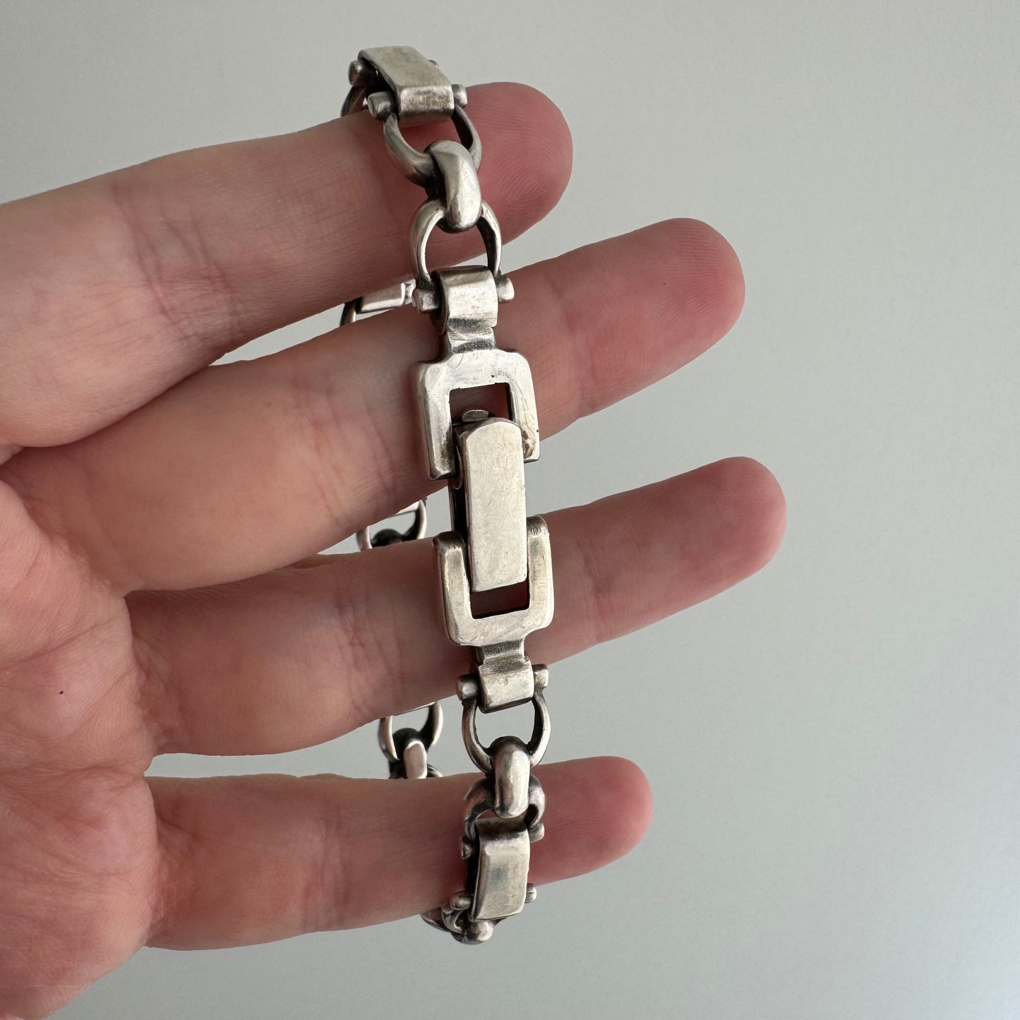 V I N T A G E // stirrup / 900 silver stirrup link geometric bracelet / 7.25", 27.2g